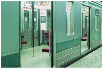 バス・電車など大型車両